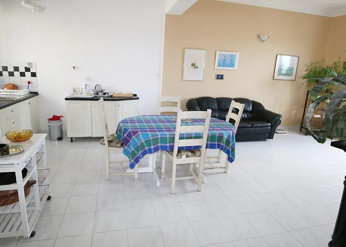 Deep Blue Apartment By The Sea Organs
