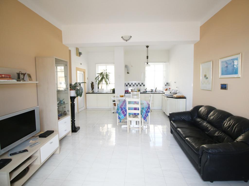 Deep Blue Apartment By The Sea Organs Apartment Zadar
